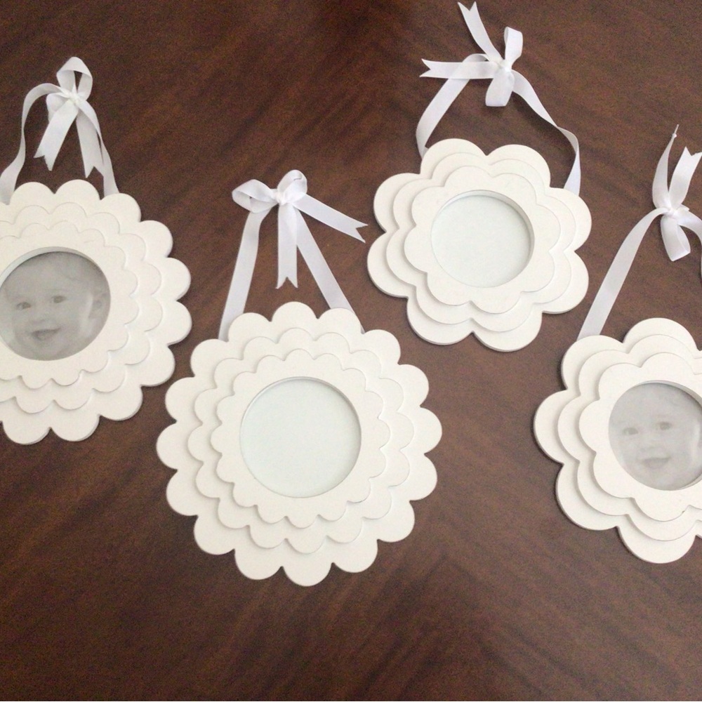 Set of 4 Scalloped Picture Frames